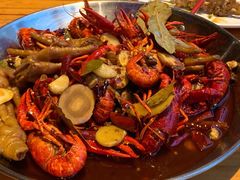 油焖小龙虾-阿青龙虾·烧烤大排档(湖里万达店)