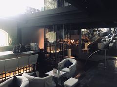 -穹六人间 people 6(岳阳路店)