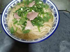 -陇上全荟兰州传统牛肉面(延吉路店)