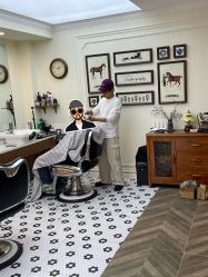 -理昂男士理发店 Barber shop
