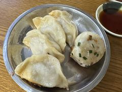 -黄阿姨锅贴大王(万航渡路店)