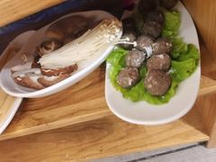 -颐辰舍岁岁羊(文昌万达景园店)