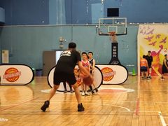 -全民健身中心壁球馆