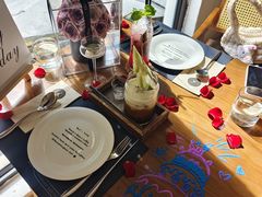 -Mark&Mars Restaurant