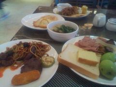 豪华的60道早餐-稷泽·海丽宾雅温泉度假酒店