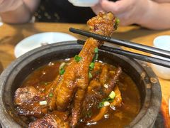 石锅虎皮凤爪-品大三·南京菜(大行宫店)