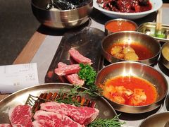-草家酱蟹炭火烤肉店(珲春南路一店)