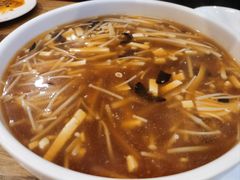 金针酸辣汤-素行天下(国投财富广场店)