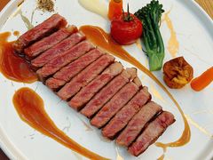 澳洲和牛西冷牛排（M6）-Golden Lily河内巴黎法越料理餐厅(建国西路店)