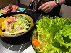 -山川小町·极番烧肉(新地假日广场店)