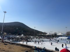 -汤山欢乐雪世界