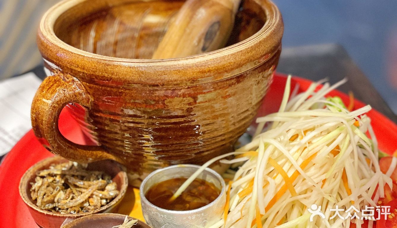 火爆魔都十年的泰国菜品牌｜泰妃殿