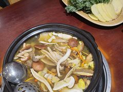 -菌之家·专业纯野生菌火锅·特色炒菌