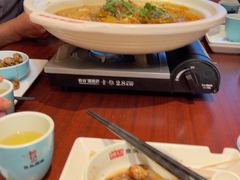 -魏铭鱼头捞饭(晋阳路店)