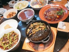 -鑫小城故事·藕汤·家常菜(台北一路总店)