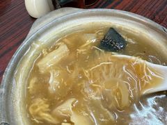 招牌花胶海参煲仔-添發碗仔翅美食
