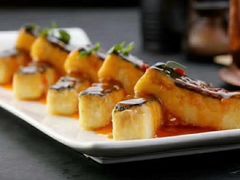 -东口码头·烧鸽子·鱼头泡饼·地方菜(金鹰悦城店)