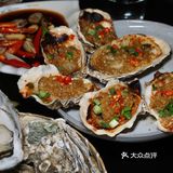 交子大道温馨小木屋海鲜Bistro，快乐团年地。
