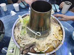 -撒拉人家.酸菜牦牛肉火锅