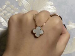 -梵克雅宝(国贸商城店)