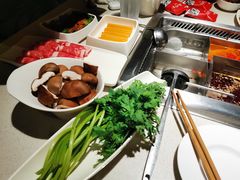 -海底捞火锅鲜切牛肉主题店(长寿路店)