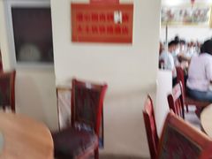 -溢心园香河肉饼总店