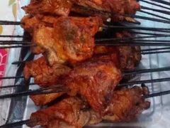 -马克力木手抓炕锅烤羊肉(盐湖一小区店)