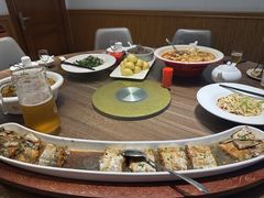 -今鲜源酒店·海鲜锅贴青岛菜(新湛路店)