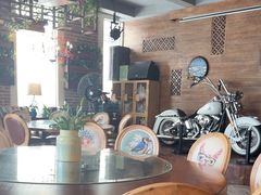 -春天里餐厅·云南创意菜特色美食(束河店)