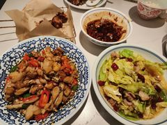 甜麻跳跳牛蛙-欧记大排档·景德菜(上海首店)