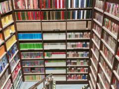 -钟书阁(群光广场店)