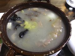 洱海砂锅鱼-阿兰白家宴