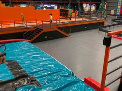-极限PLAY运动娱乐新世界·团建派对潮玩休闲馆·室内蹦极高空游乐园