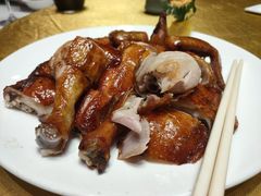 脆皮烧鸡-新海利海鲜城·41年珠海老字号(夏湾店)
