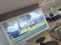 -上海冠松华奥奥迪4S店(张江店)