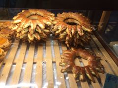 -Dough&Joe团憩(瑞虹天地月亮湾店)