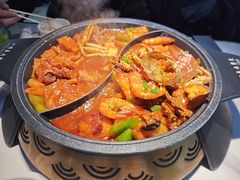 -徐记小怪兽肉蟹煲(中央大街店)