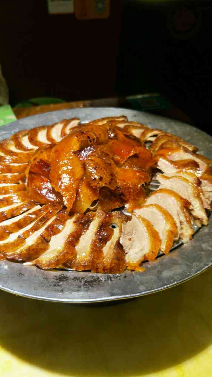 守柴炉烤鸭(花卉园店)-"嘻嘻第三次吃守财炉烤鸭了,味道还是一如既.