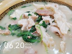 -余杨鸭鸭餐厅