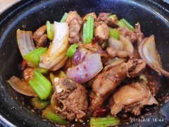 重庆鸡公煲小煲-宏大运餐厅(传媒大学店)