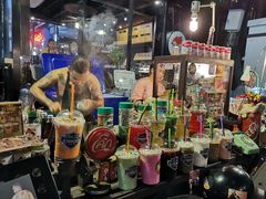 -席娜卡琳火车铁道夜市