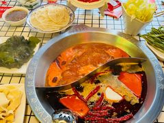 -山悦里 山野·鲜火锅(罗斯福广场店)
