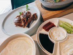 精品烤鸭-悦江(梅奔中心店)