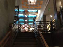 -梅龙镇酒家(南京西路总店)