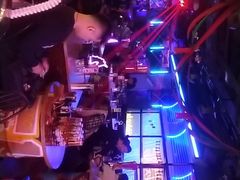 -UP嘻哈酒吧(粉巢店)