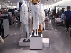 -ZARA(熙地港店)