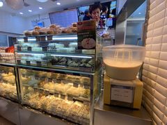 面包甜点陈列柜-白玉兰食品(甜云店)