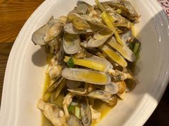 -黄泥岗·地道湖北菜(奥特莱斯店)