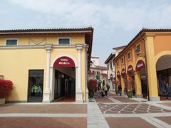 -佛罗伦萨小镇广佛名品奥特莱斯(疏港路店)