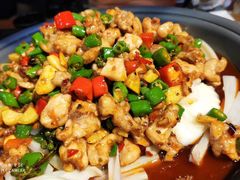 -兔行天下-鸿鹤鲜锅兔(中海国际店)